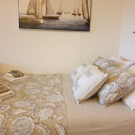 Apartment Eso Kastela Luaran gambar