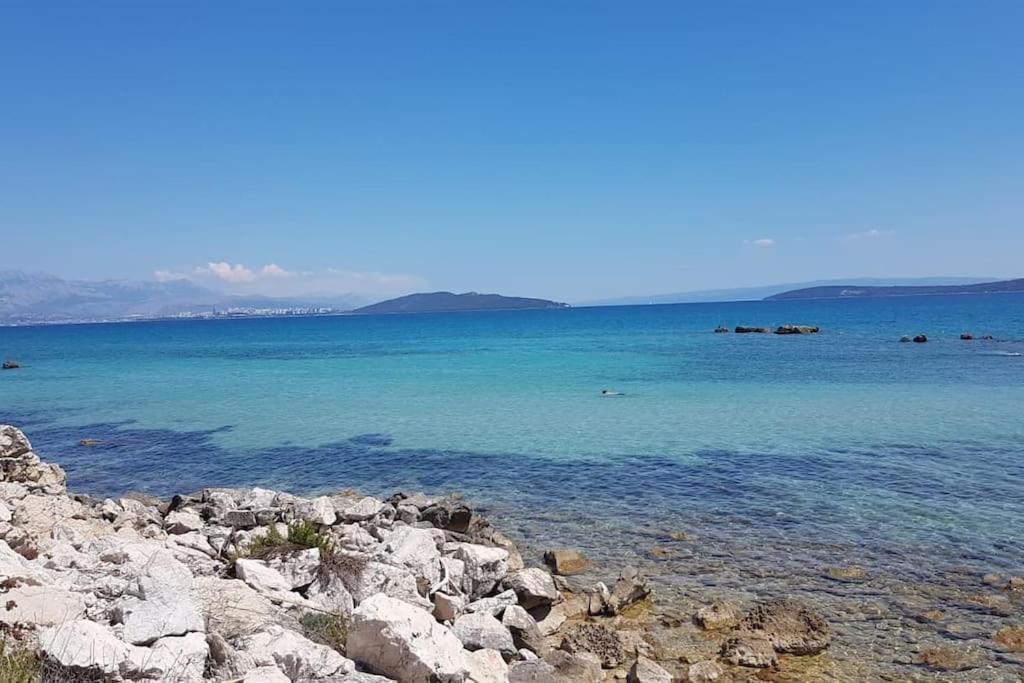 Apartment Eso Kastela Luaran gambar