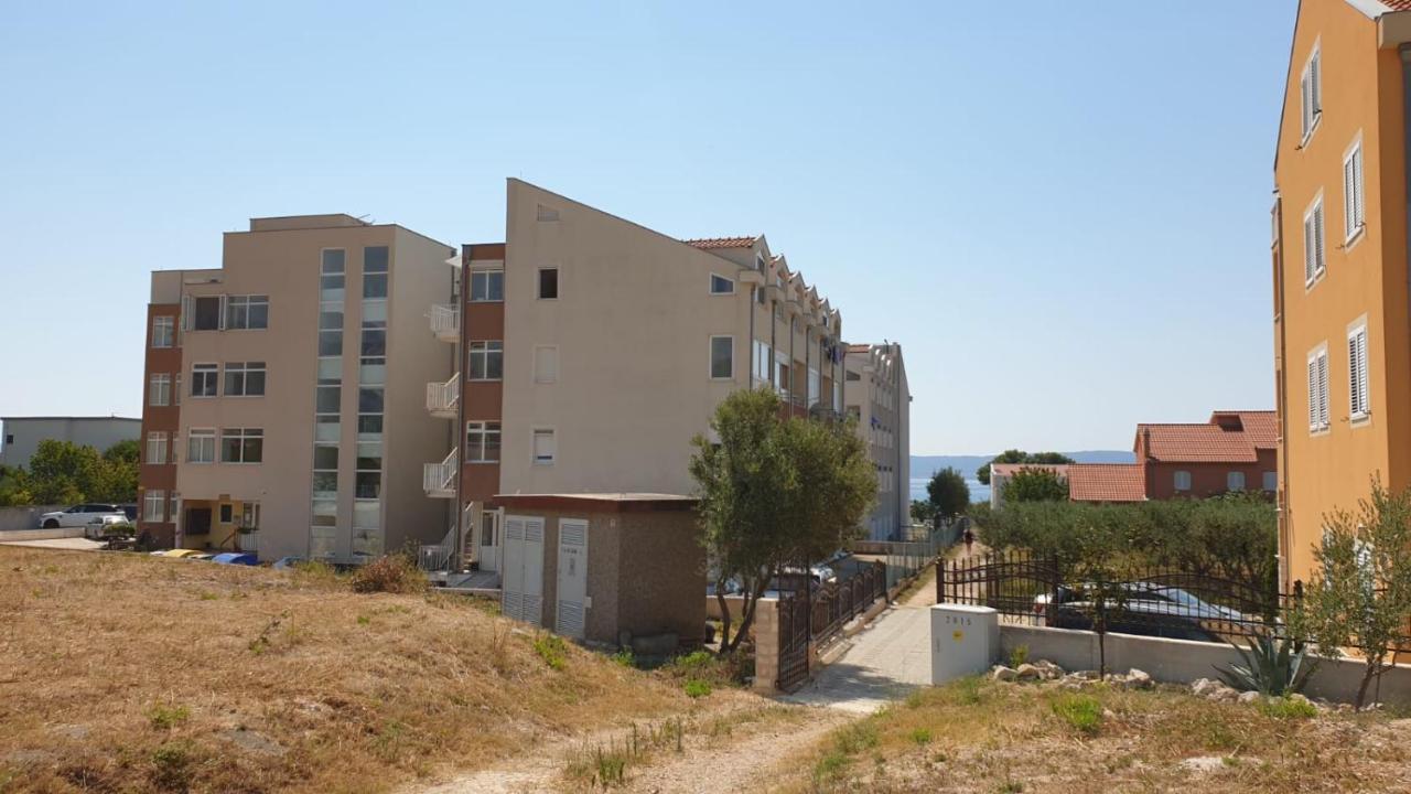 Apartment Eso Kastela Luaran gambar