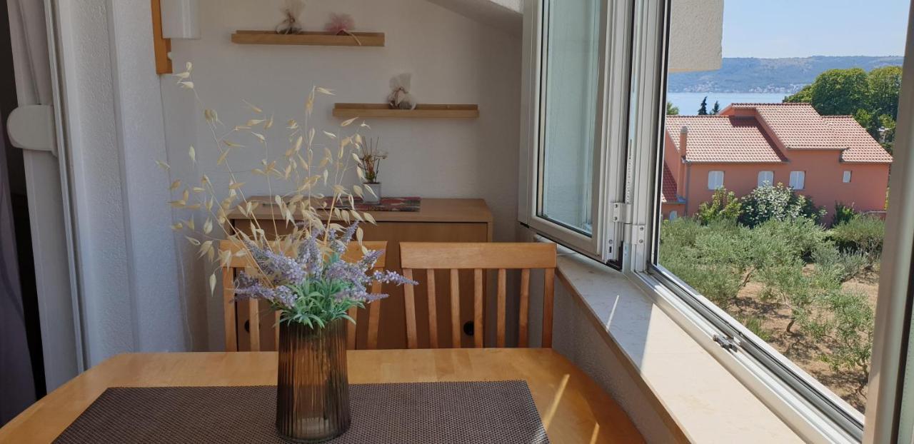 Apartment Eso Kastela Luaran gambar